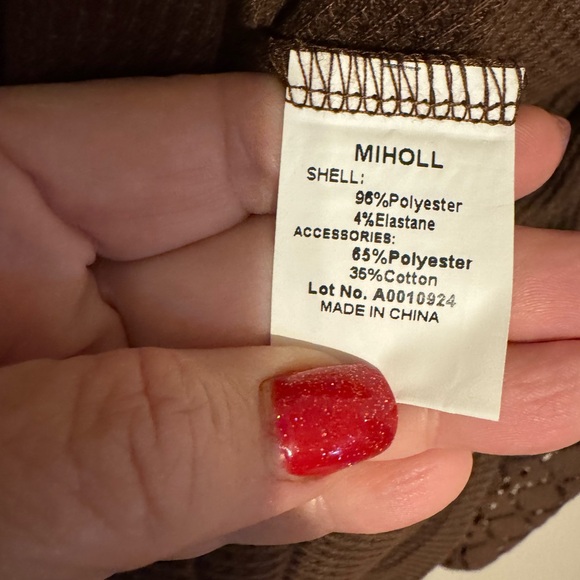 NWT Chic Brown w/Lace Sleeves Women's Top  XLARGE   #3 - Picture 9 of 10